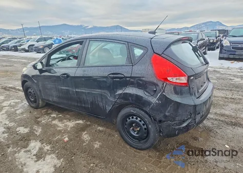 2013 Ford Fiesta Se z USA, uszkodzony, nr VIN 3FADP4EJ3DM221168